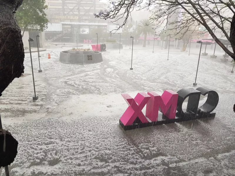 Graniza en la Ciudad de México