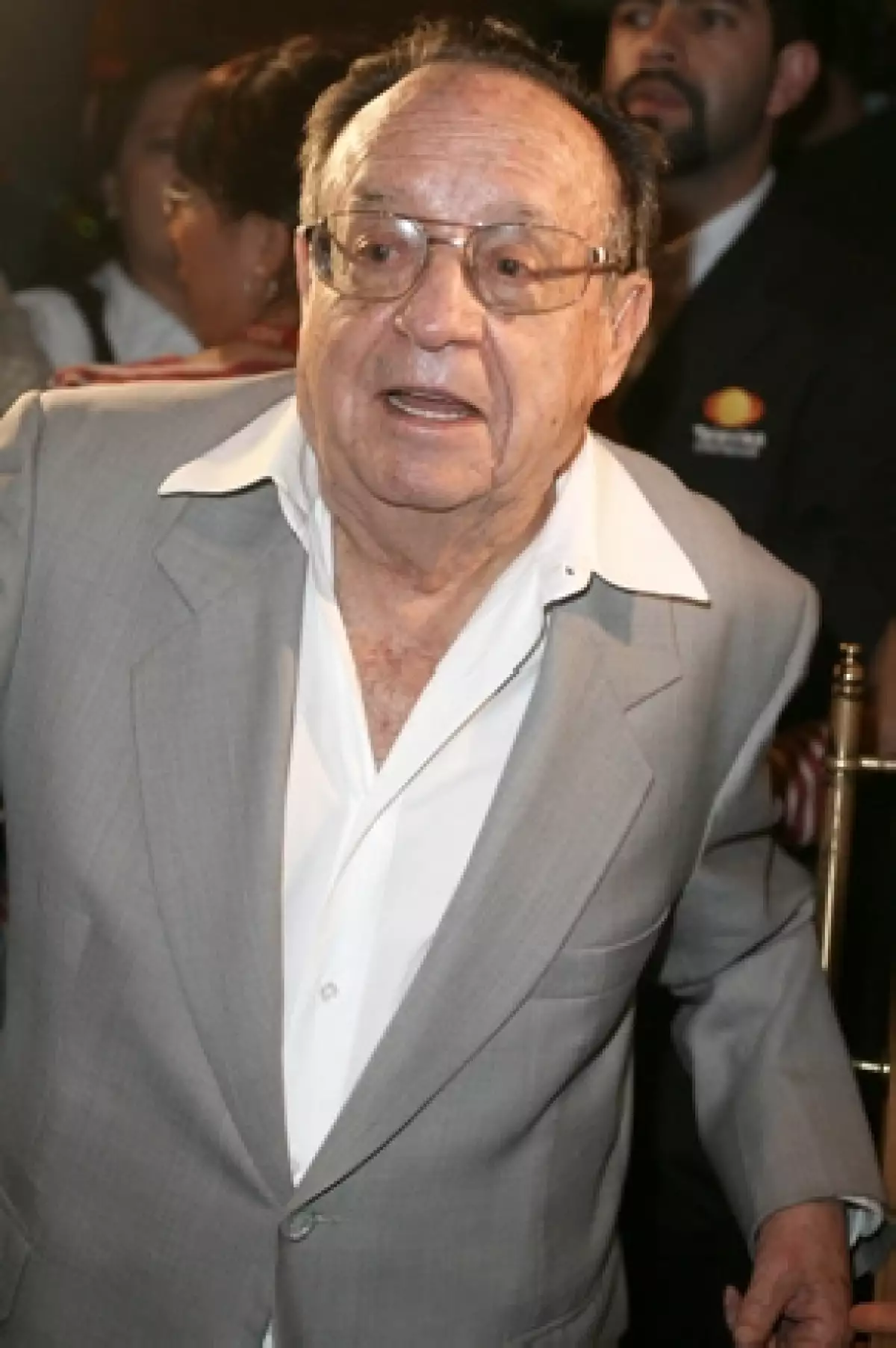 A tan solo un par de meses de haber creado su cuenta en la famosa red social, el popular comediante se ha convertido en una de las celebridades con mayor actividad en Twitter.