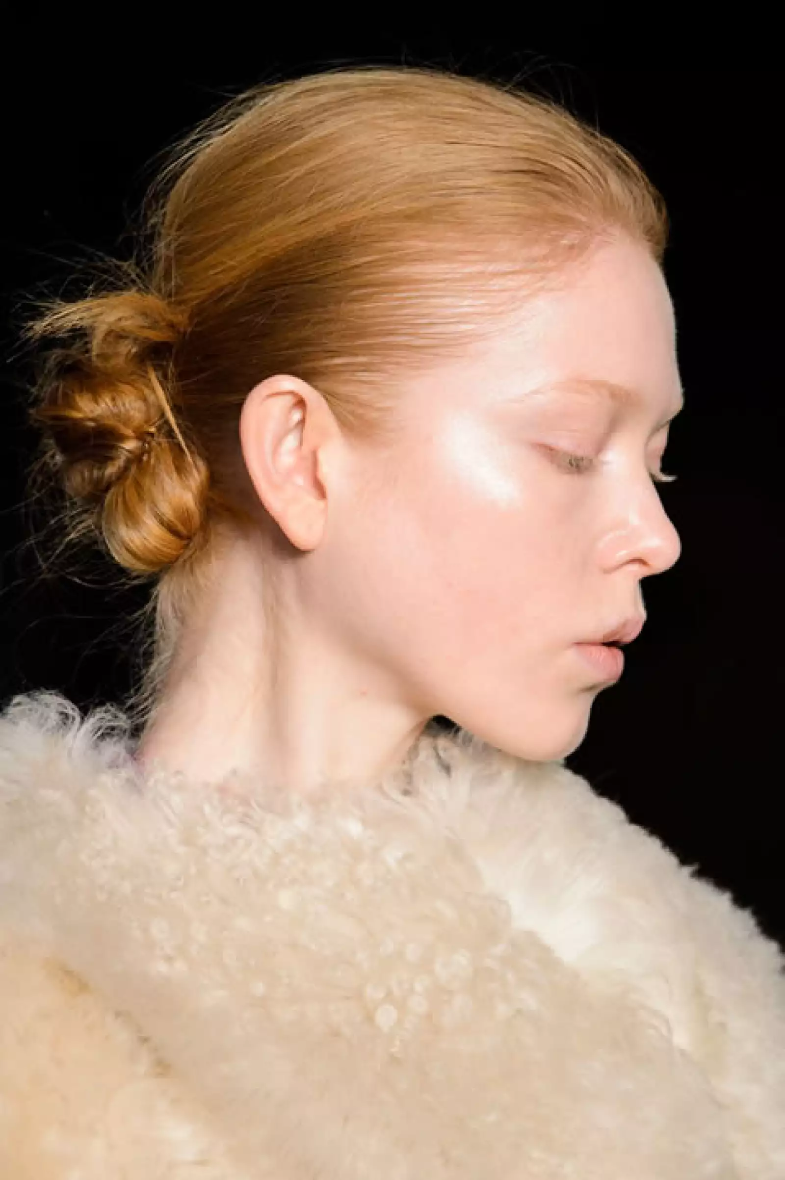 Gabriele Colangelo, Milán: El ´low bun´regresa para la primavera. Ahora, con twists.