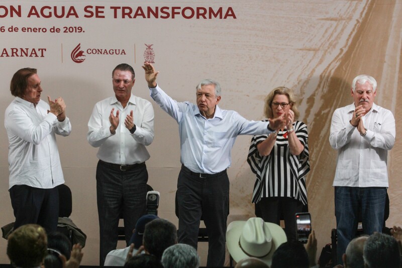 AMLO agua en Sinalona