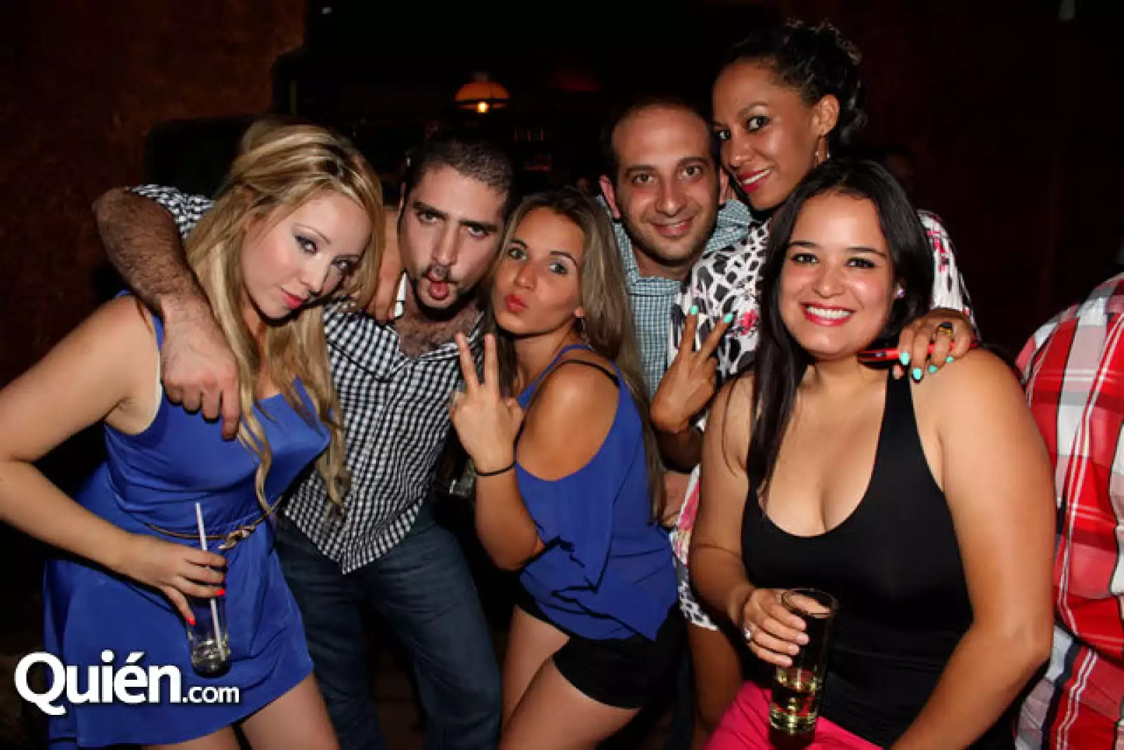 Karla Puga, Adolfo Muzzali, Melissa Hernández, Carlos Mizrahi, Cristina Smith y Mariana Ortíz