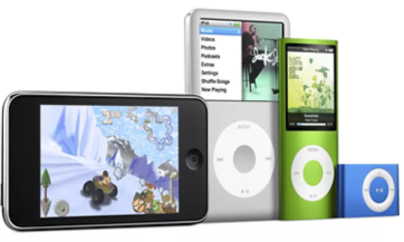 Apple sólo vendió 7.5 millones de iPods en su último trimestre, la cifra más baja desde otoño del 2005. (Foto: AP)