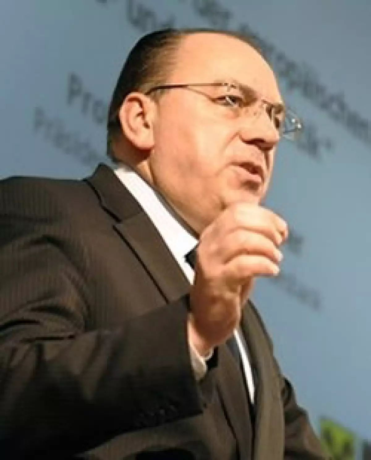 El presidente del Bundesbank, Axel Weber, omitió cuándo se reunirá con Angela Merkel. (Foto: AP)