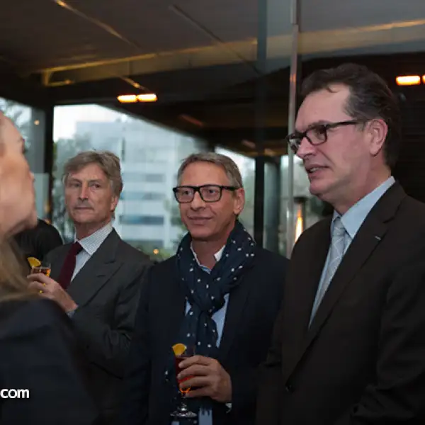 Peter Glidewell, Jaque Babando y Xavier Samson
