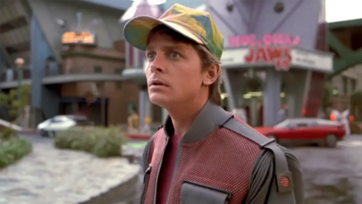 ¡Marty por fin llegó de 1985! Sí, hoy es el día que Marty McFly llegará en el Delorean del Doc Brown. Si eres fan de Back to the Future, checa estos datos que probablemente no sabías de la película.
