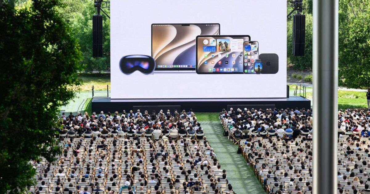 APPLE SE ESTRENA EN IA... ¡CON FUNCIONES VIEJAS!