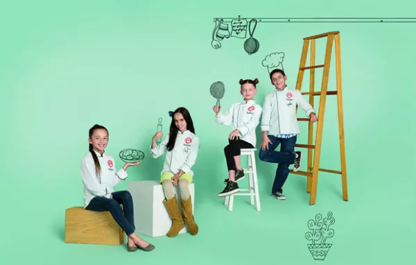 Platicamos en exclusiva con cuatro de los talentosos niños de entre 8 y 13 años que participan en La primera edición de Master Chef Junior para convertirse en el mejor cocinerito de nuestro país.
