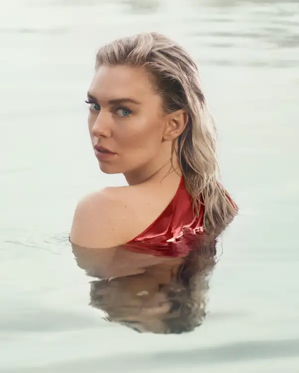 vanessa-kirby-cartier.jpg