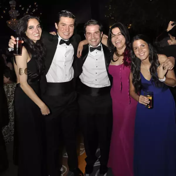 %uFEFF%uFEFFMiranda y Rodrigo Compean,Pablo,María y Regina Compean