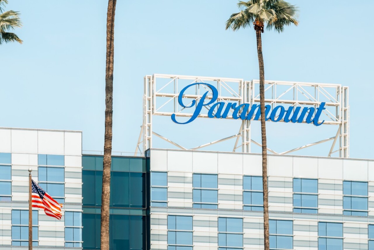 Paramount lanza oferta hostil por Warner Bros Discovery