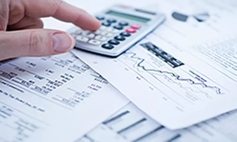 Con la nueva disposición, el SAT podrá realizar auditorías presenciales de forma digital. (Foto: Getty Images)