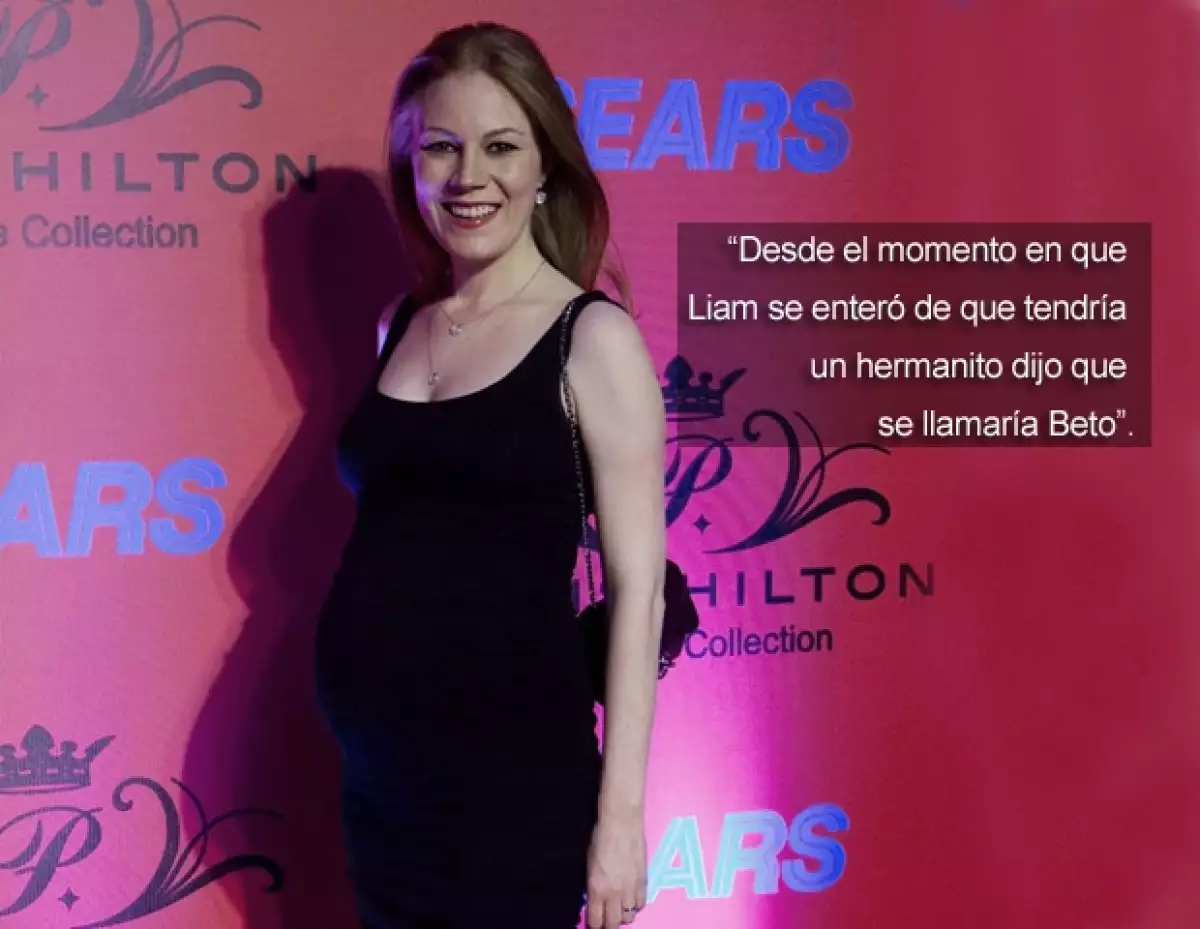 La ex Kabah y columnista de moda de la revista InStyle nos dijo en exclusiva que espera un varón, mismo que tiene muy feliz a su esposo y, por supuesto, a su hijo Liam de dos años.