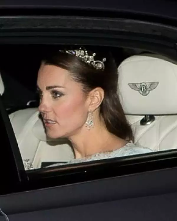 Kate fue vista el miércoles como pocas veces, con tiara.