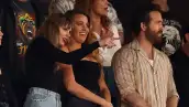 Taylor Swift y Blake Lively junto a Ryan Reynolds