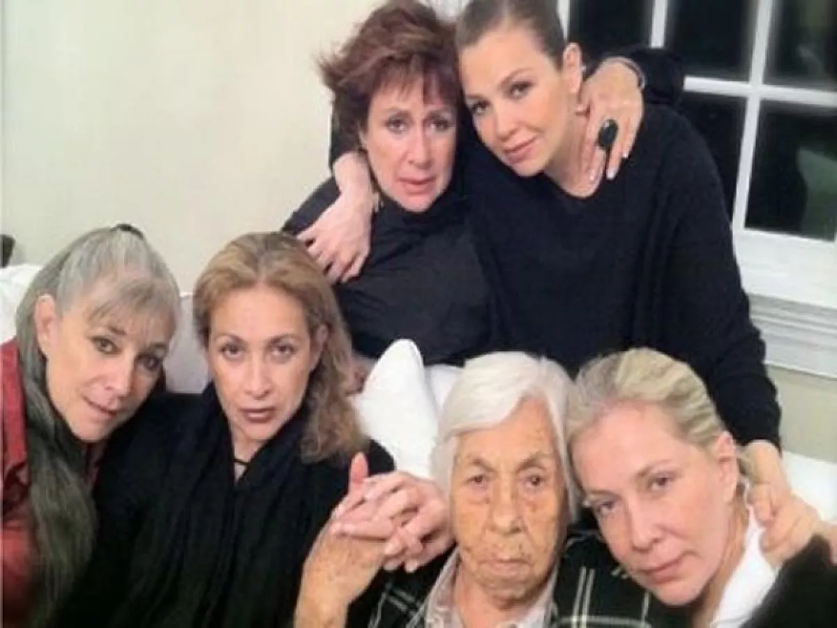 Eva Mange podría demandar a sus nietas Ernestina, Gabriela, Federica y Thalía por pensión mensual.