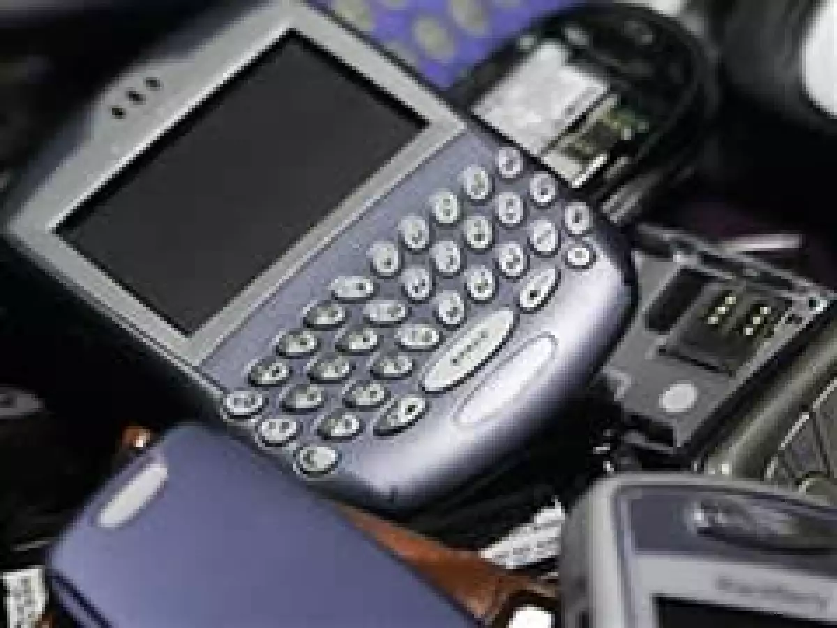Los analistas han percibido un significativo recorte de precios en el mercado de los teléfonos móviles. (Foto: AP)