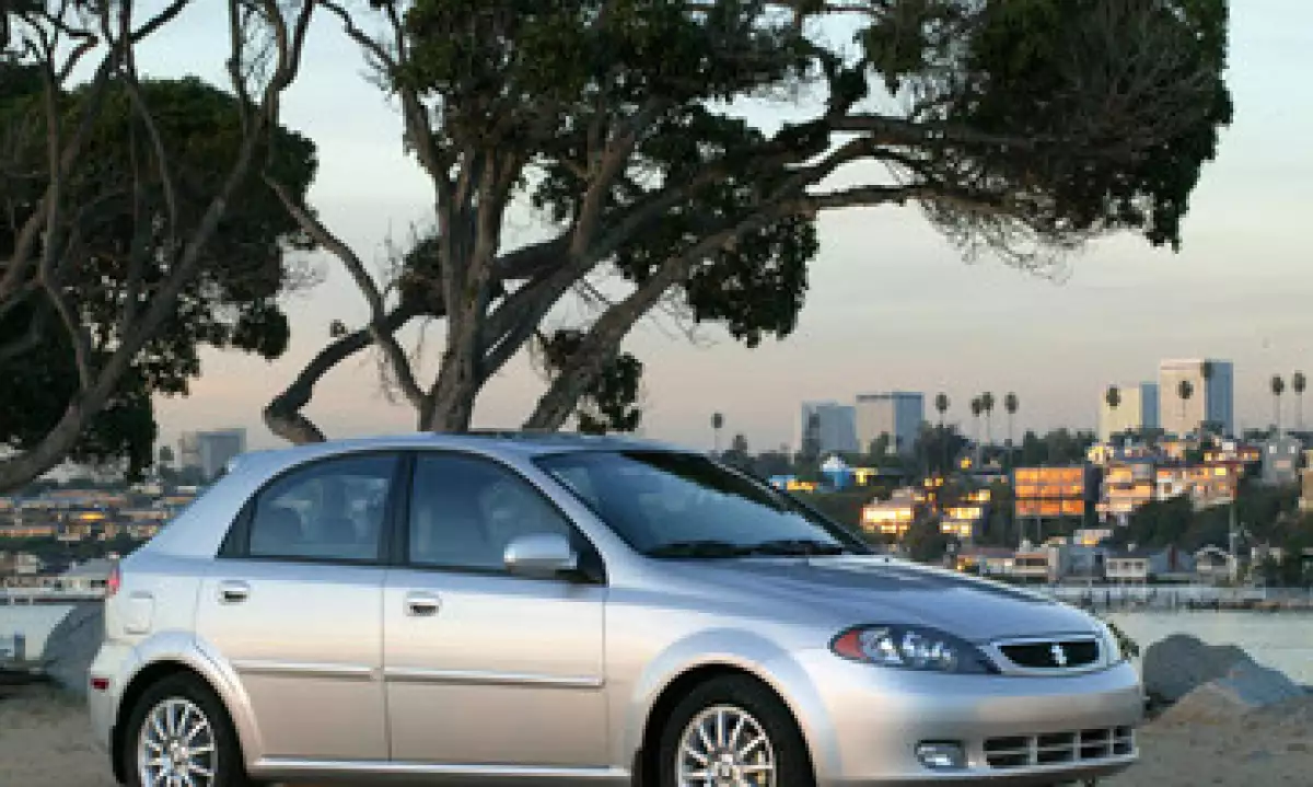 El retiro abarca los modelos Suzuki Forenza 2004-2008 y el Suzuki Reno 2005-2008. (Foto: Archivo)