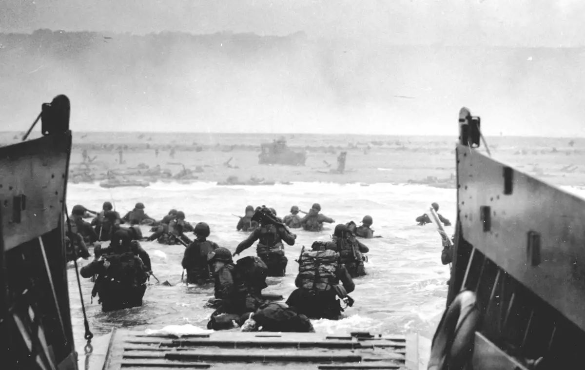 Las magníficas 11 (Robert Capa, 1944)