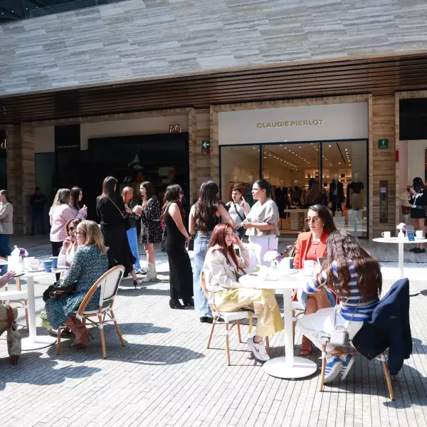 LE CAFE CLAUDIE 43.JPG