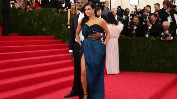 ¿Será Lanvin? ¿Valentino? ¿Ninguna de las anteriores? Se acerca la esperada boda de Kim y Kanye y la firma que la reality star usará es el secreto mejor guardado de Hollywood.