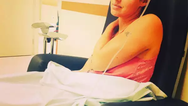 Lo que empezó como un paseo de 3000 millas en bicicleta por una causa benéfica, terminó en tragedia para la presentadora de 33 años, Charlie Webster.