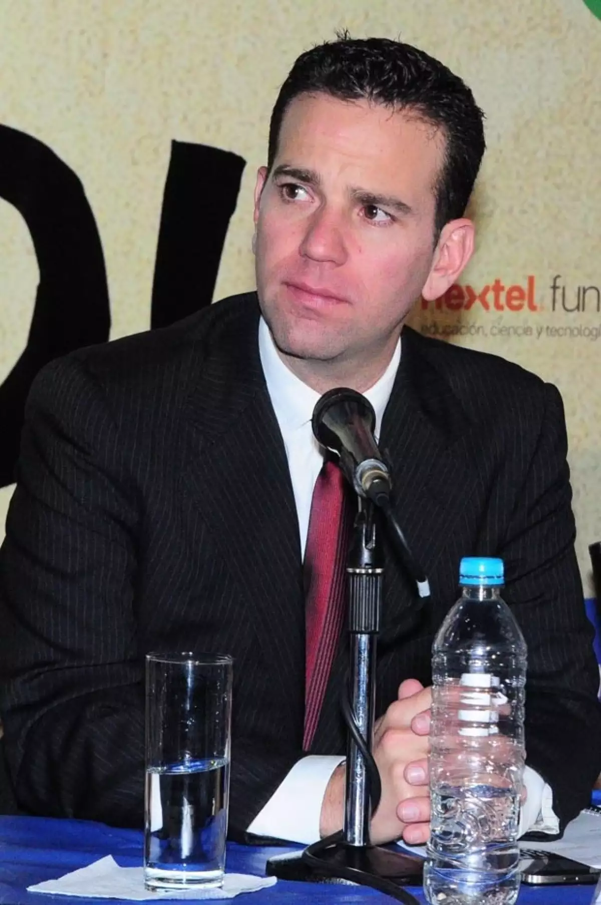 Carlos Loret dijo que la única manera de responder a aquellos que censuran, es demostrar que su visión es propositiva.