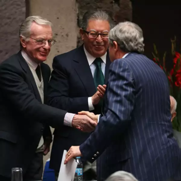 Homenaje a Jacobo Zabludovsky y Leon Davidoff.
