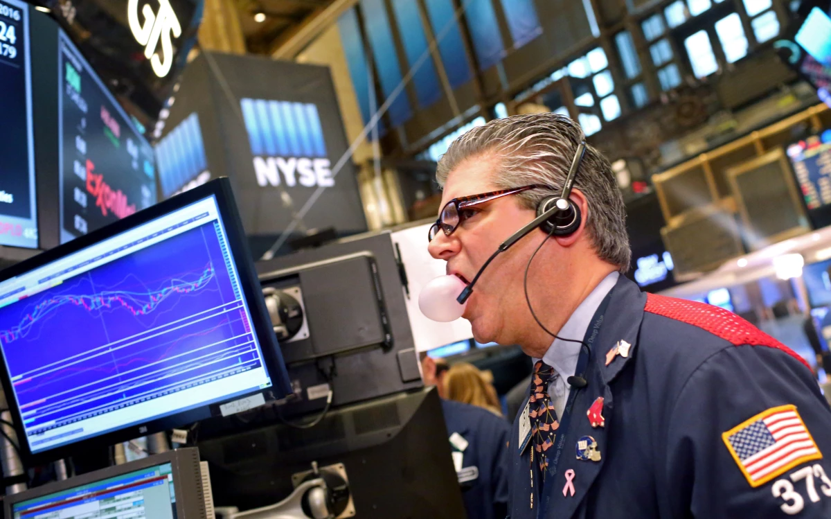 El S&P 500 avanzó 1.25% a 2,084 unidades.