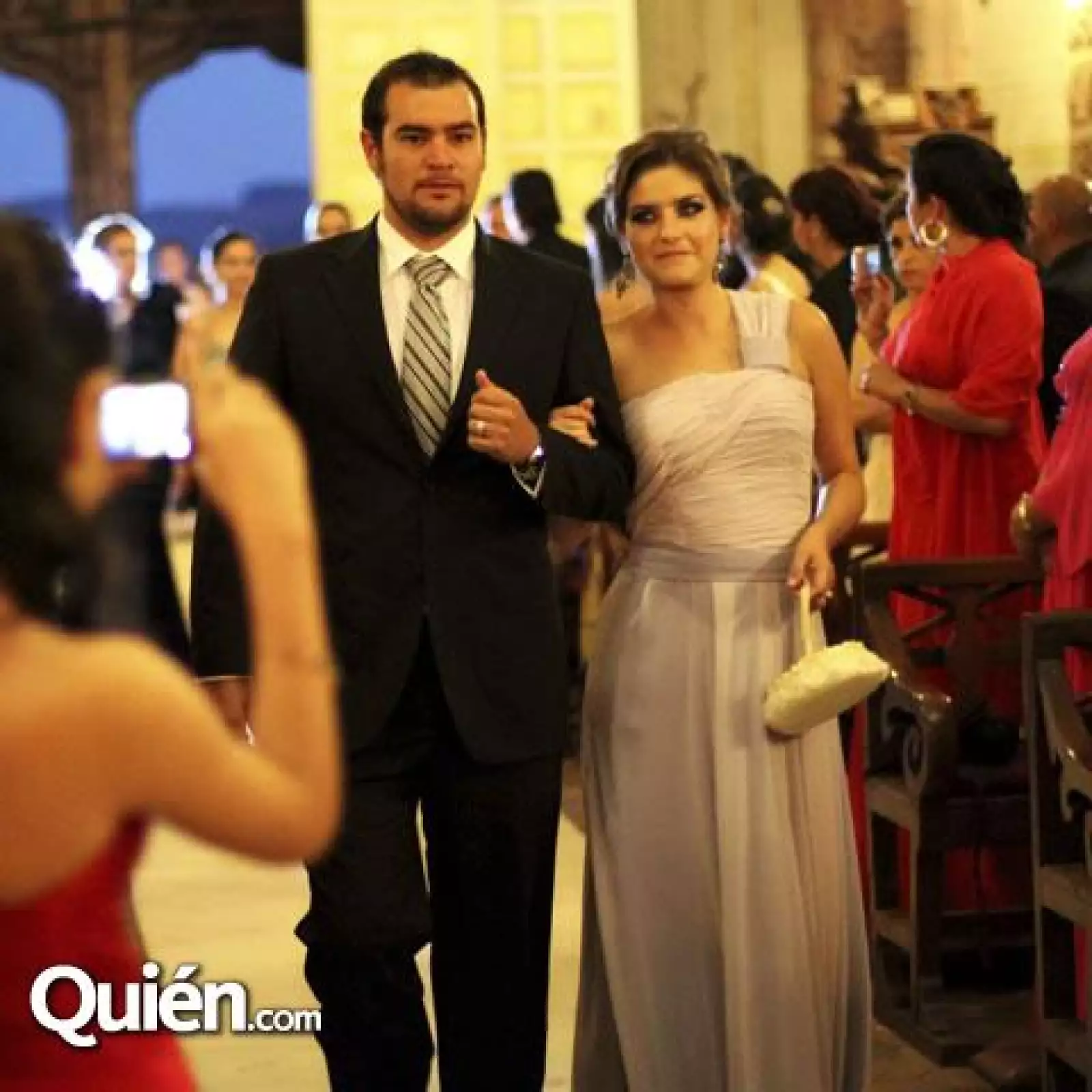 Jonathan González y Liliana Plasecnia