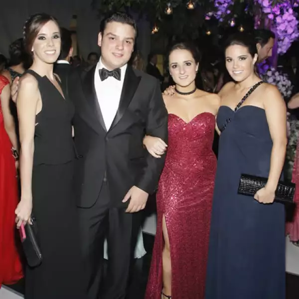 Rocío Sierio,Gerardo Harfush,Gabriela Harfush Itziar Ogazón