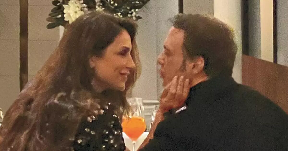 While Luis Miguel is still hospitalized, Paloma Cuevas is divided between the hospital and his family duties, they say