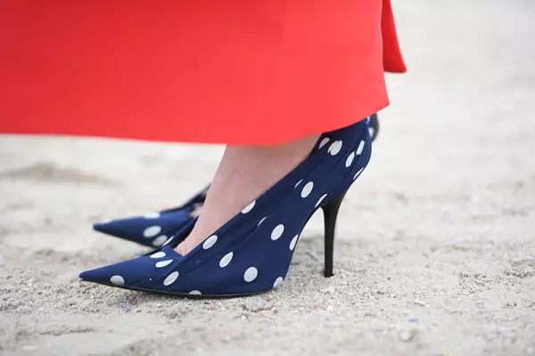 Street Style, Spring Summer 2018, Paris Fashion Week, France - 27 Sep 2017