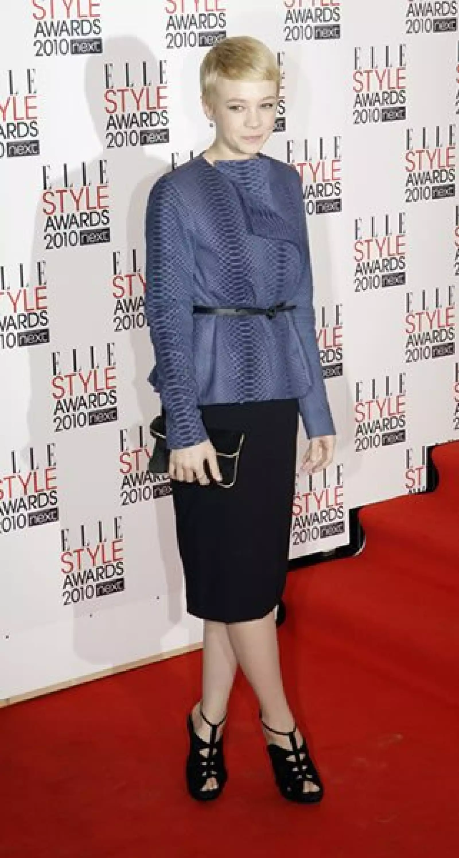 La actriz inglesa Carey Mulligan es una de las nuevas agregadas a este top, con su corte pixie y un sentido `indie´ de la moda donde mezcla lo formal con un poco de irreverencia.