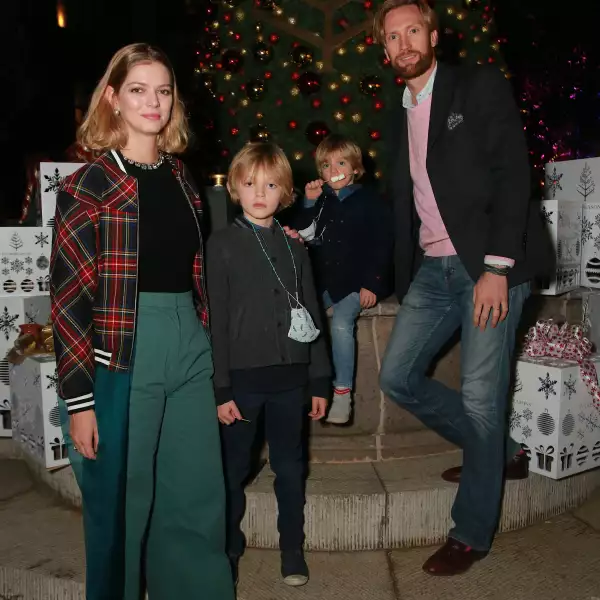 CHRISTMAS TREE FOUR SEASSONS