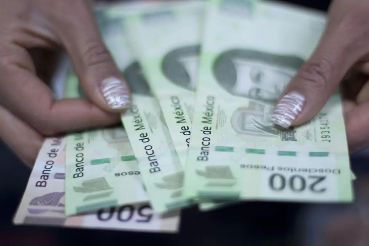 DINERO 