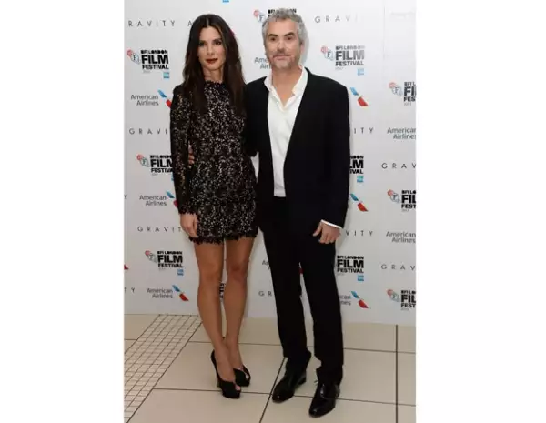 Sandra Bullock y Alfonso Cuarón durante la premier en el Festival de Cine en Londres.