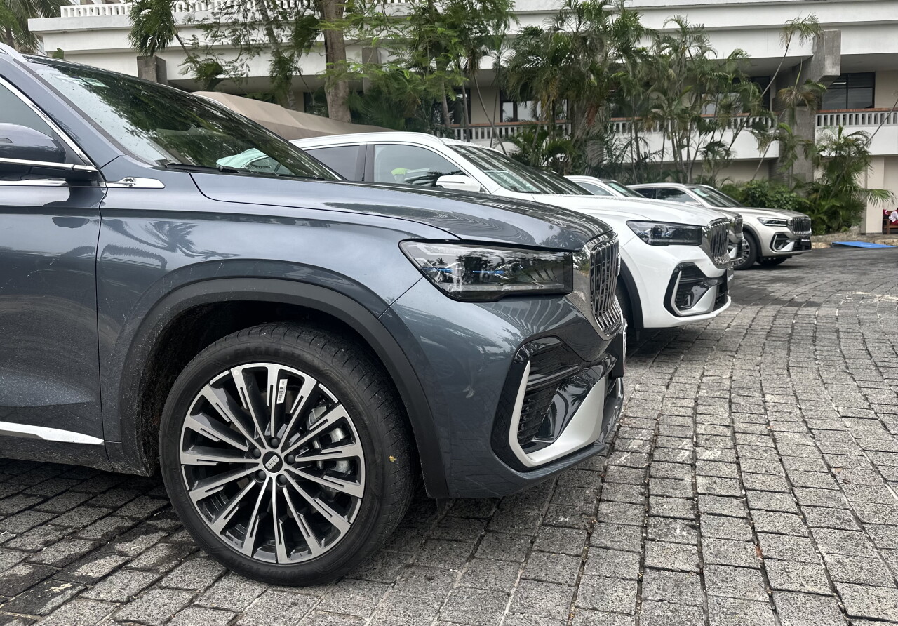 Geely lanza Monjaro EM-i, el SUV enchufable rival de BYD Song Plus y Mitsubishi Outlander