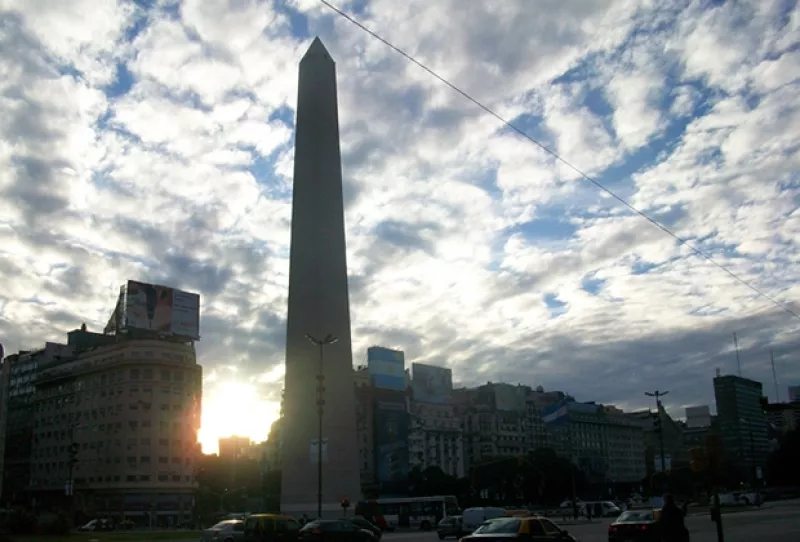 Las vacaciones están a la vuelta de la esquina, y si eres de los que aún no saben a dónde irán, te presentamos 5 destinos que tienes que conocer.