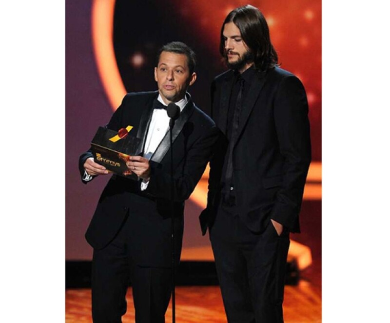 Ashton y Jon presentaron dos categorías, pero antes bromearon.