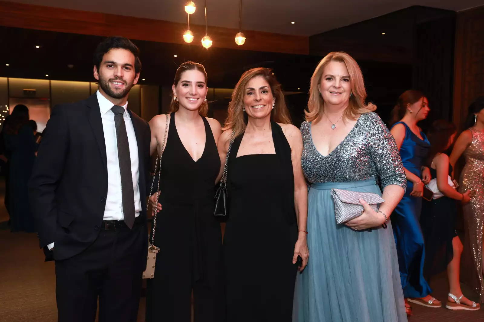 Juan Pablo de la Concha , Begoña Sainz, Beatriz Alonso y Karla 