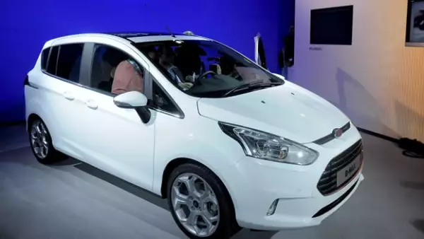 Ford B-MAX mobil congress barcelona app conductor asiento