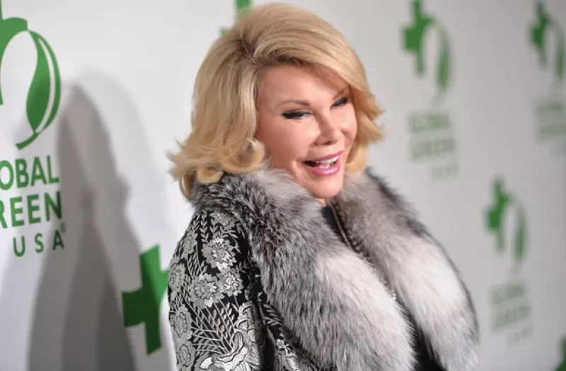En uno de los libros que escribió en vida, la comediante dejó dicho que el día que tuviera que morir quería un funeral digno de Hollywood. Aquí el emotivo fragmento.