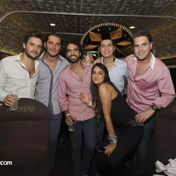 Juan Fra Ruiz, Rodrigo Camarena, Juan Diego González, David R. Carballido, Mauricio Martínez y Ale Murguía