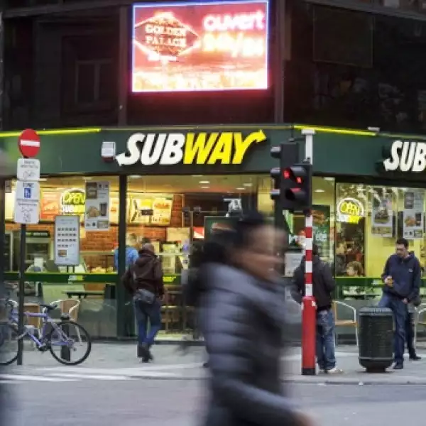 Subway restaurante comida rapida
