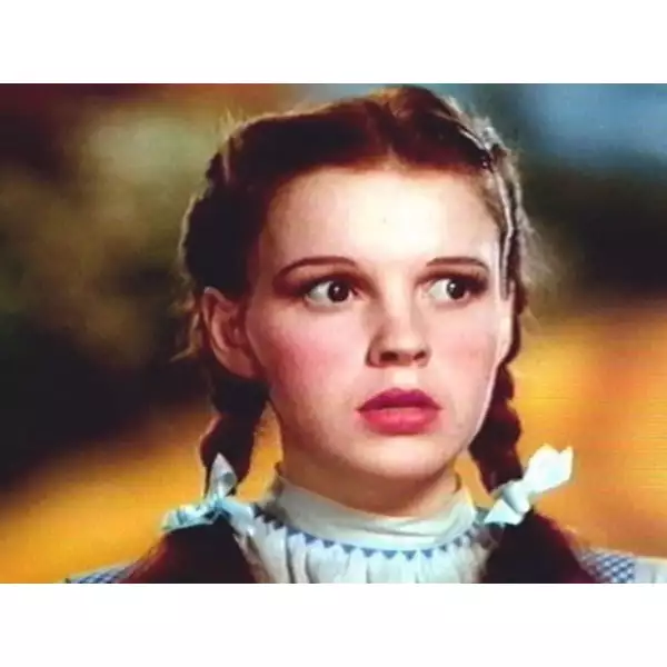 Wizard of Oz?Dorothy se sorprende al descubir que Oz no tiene nada que ver con Kansas, nunca más.