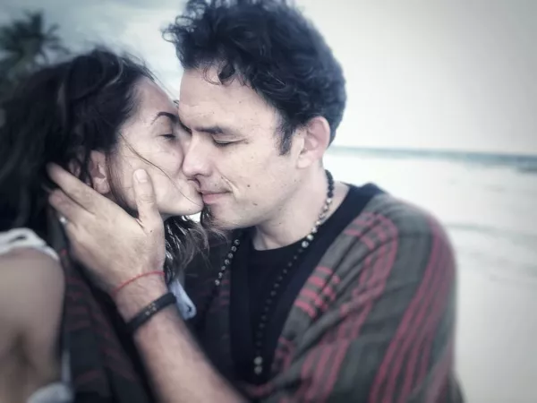 Fernando Rovzar y Bárbara Mori