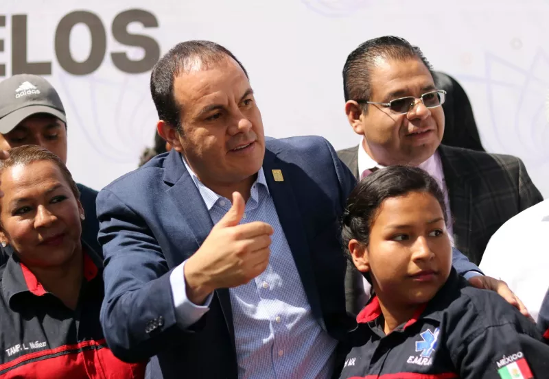 Cuauhtémoc Blanco entrega recursos materiales a Protección Civil del Estado