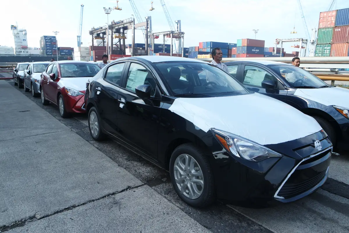 Yaris R