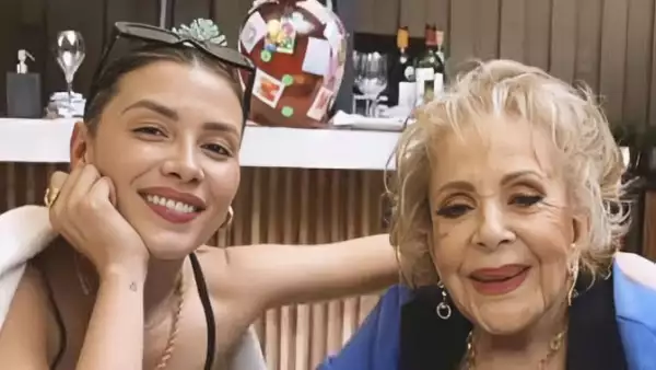 michelle-salas-y-silvia-pinal-fotos.png