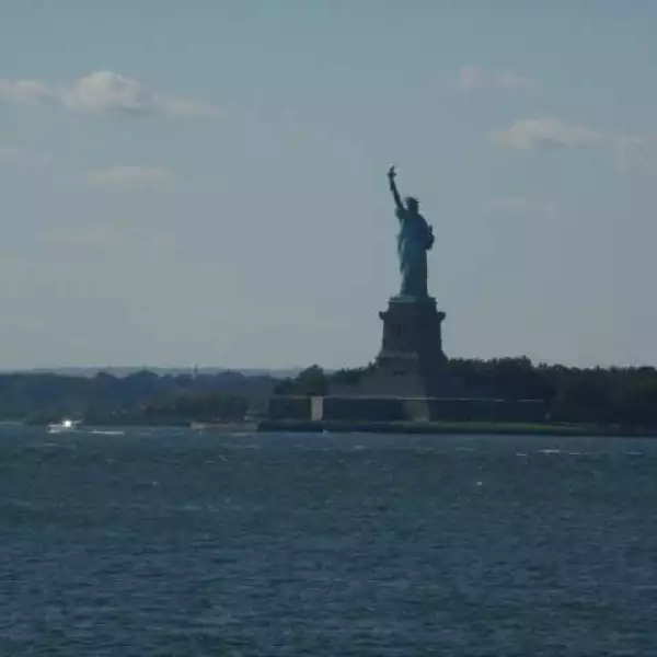 Ximena tuvo un descanso de una semana en la serie Capadocia y la ocupó para conocer la Estatua de la Libertad.